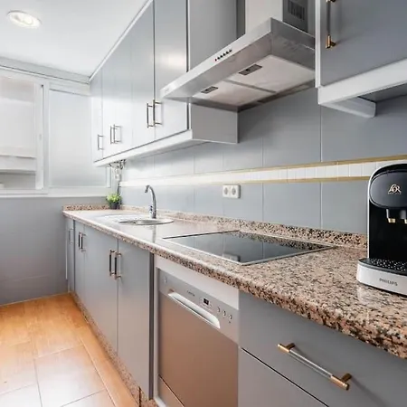 Apartment Great Centre, Walk To Beach! Rdr421